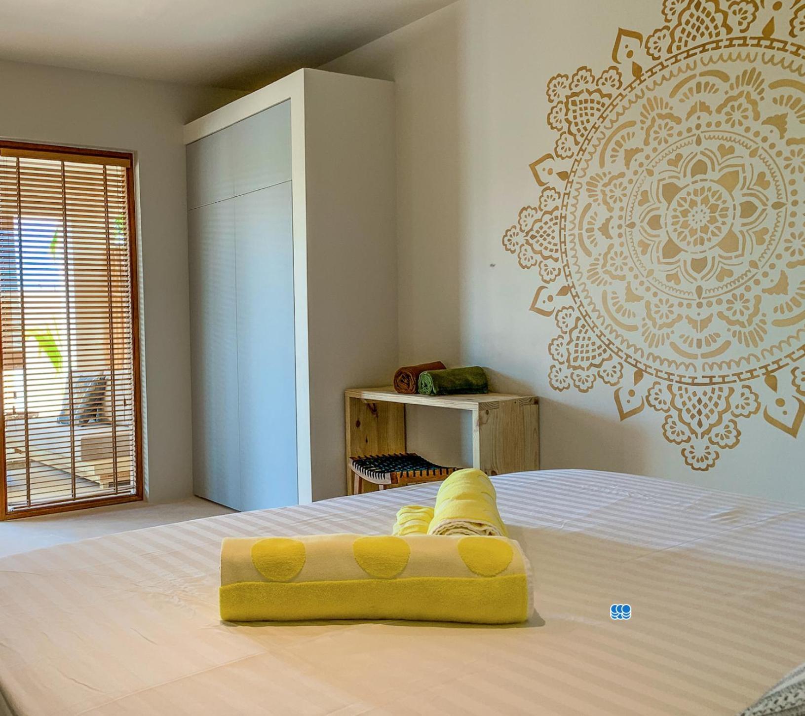 Isla Penthouse & Garden Apartments Bonaire Playa Exteriör bild