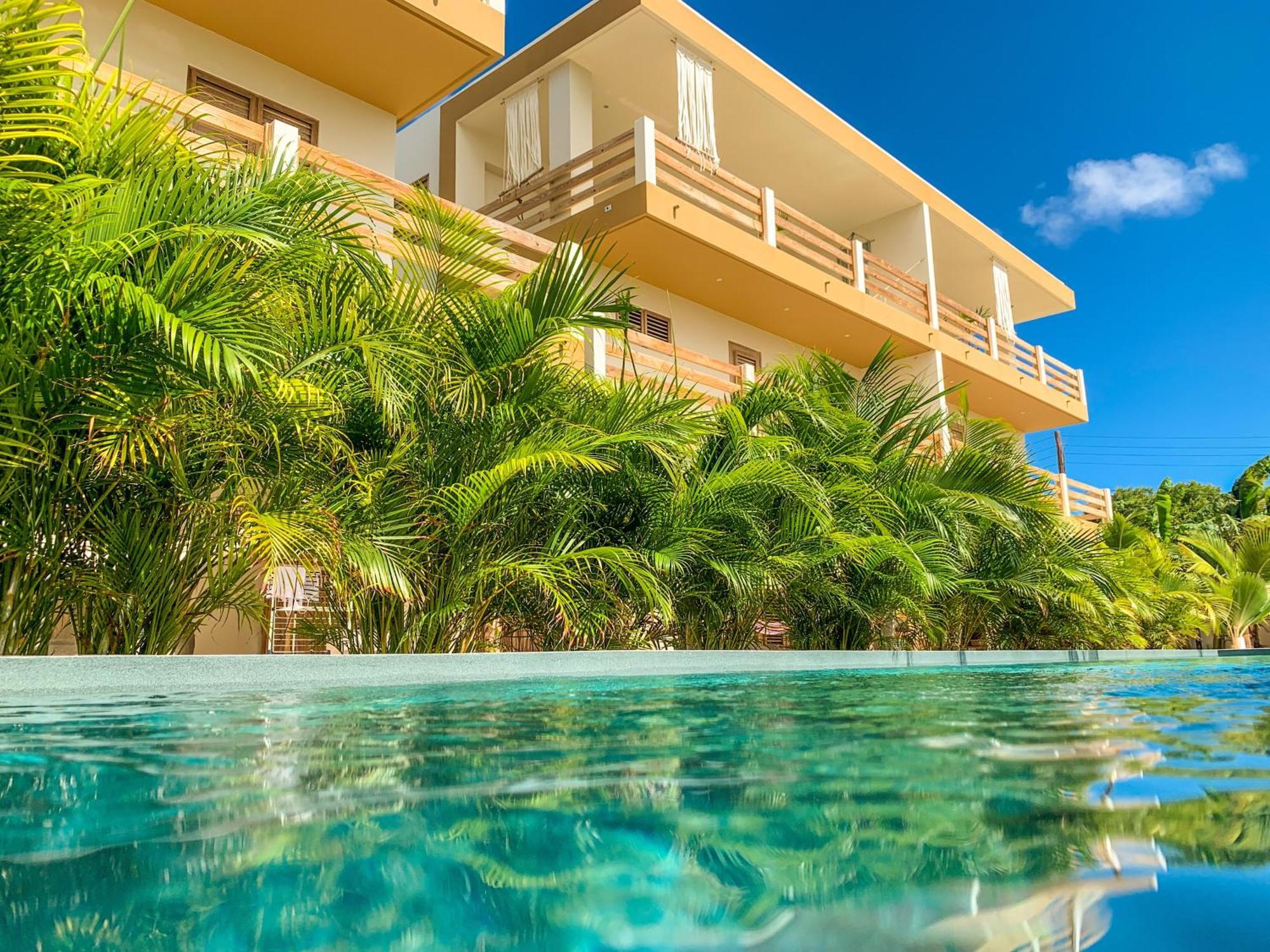 Isla Penthouse & Garden Apartments Bonaire Playa Exteriör bild