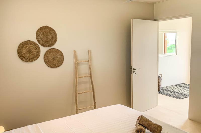 Isla Penthouse & Garden Apartments Bonaire Playa Exteriör bild